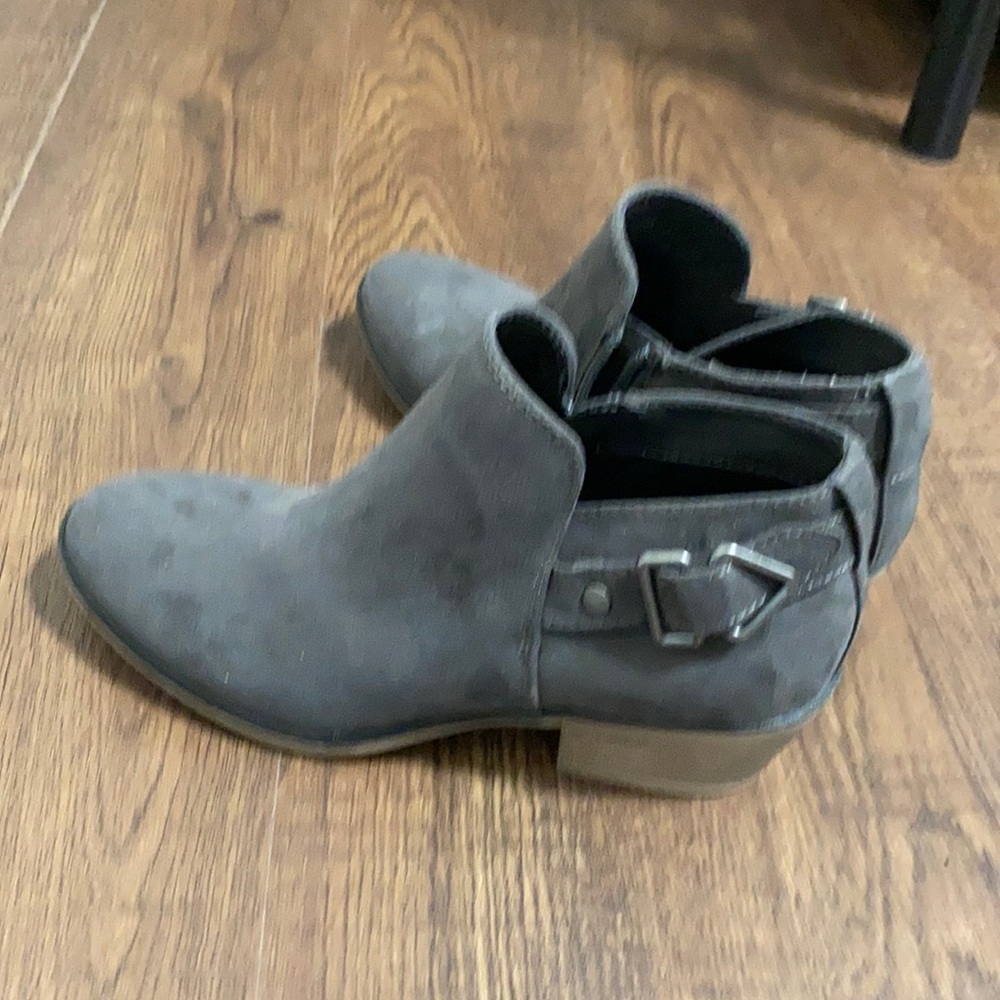Ankle boots